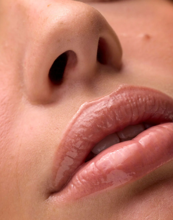 Facile Lip Jelly Cognac product detail and application image